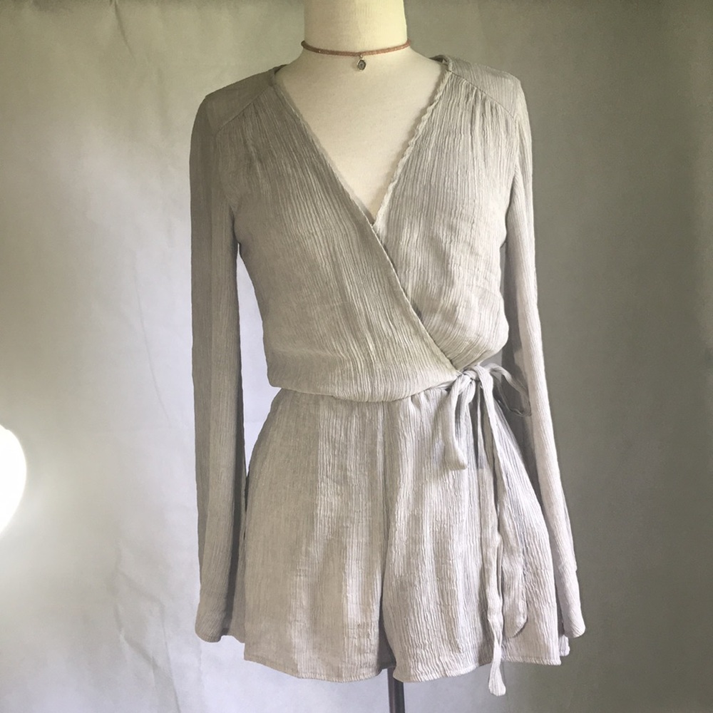 NWT PPLA Clothing Long-Sleeve Wrap Romper - XS